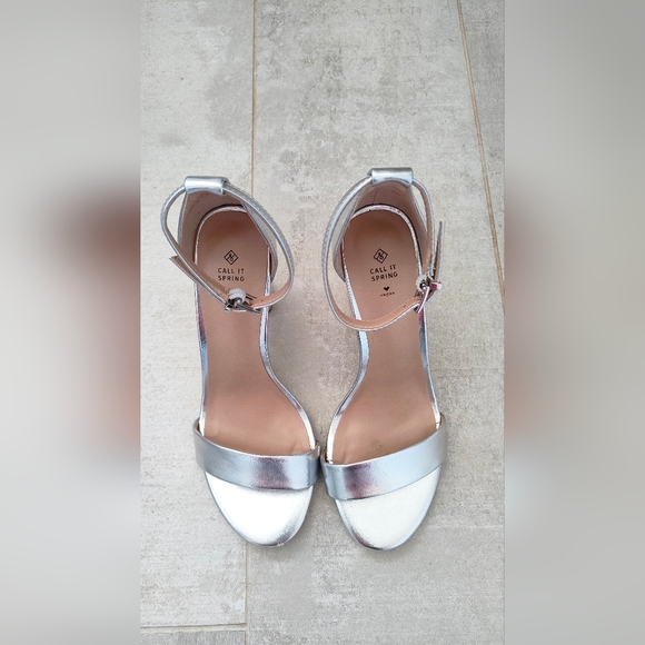Metalic Silver Block Heel Vegan Leather Sandals by Call it Spring Uk Size 4 - Picture 7 of 7